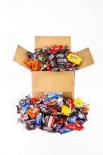 Load image into Gallery viewer, 8.0lb Chocolate Halloween Candy Bulk Variety Pack Mix. Bulk Chocolate Fun Size Candy Individually Wrapped Fun Size Chocolate